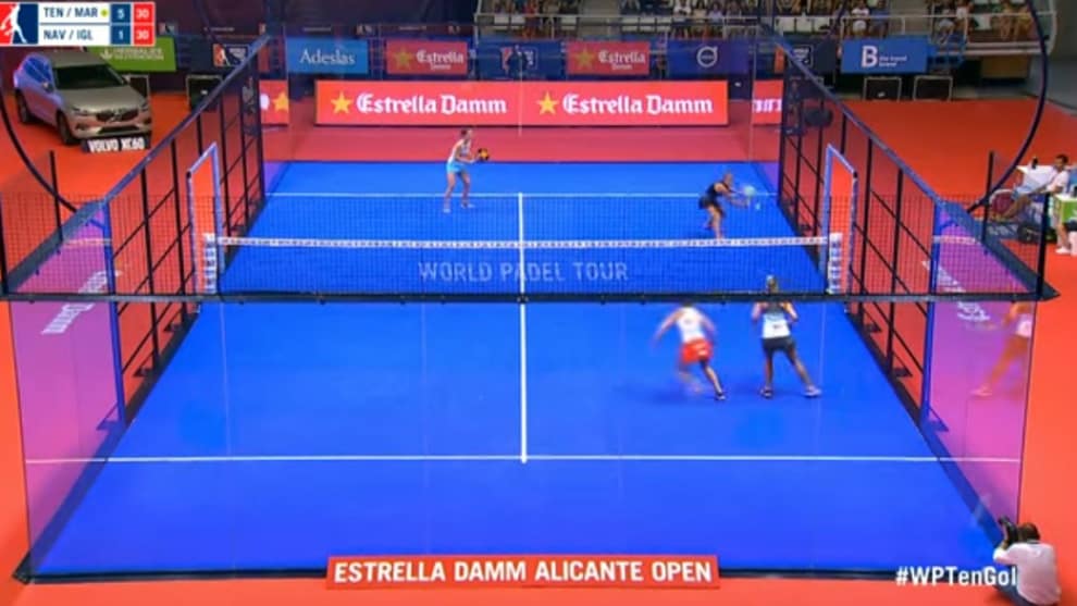 Der Kunstrasen im Padel Court