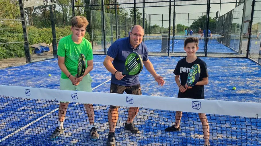 Unseren Beitrag zum Wachstum von Padel in der DACH-Region